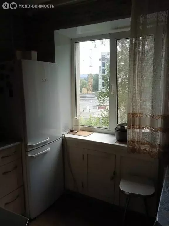 3-комнатная квартира: Курган, улица Рихарда Зорге, 46 (62 м) - Фото 1