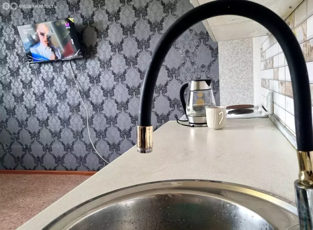Квартира-студия: Копейск, Республиканская улица, 2 (24.5 м) - Фото 1