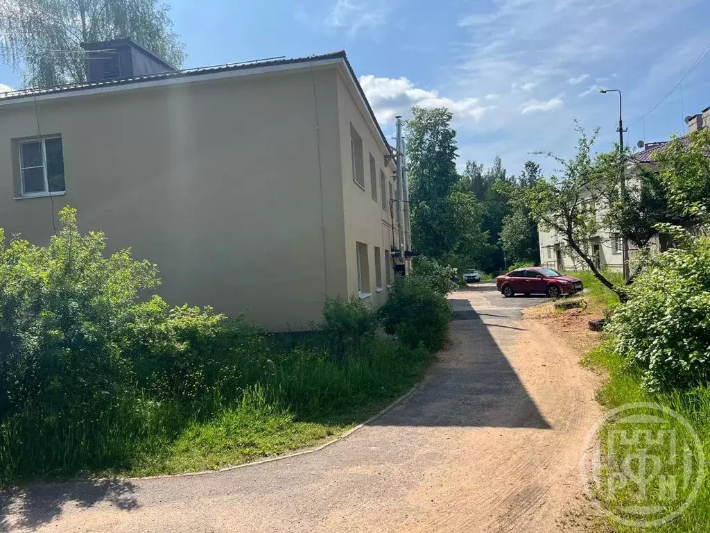 3-к кв. Ленинградская область, Тихвин Плаунская ул., 7 (59.7 м) - Фото 2