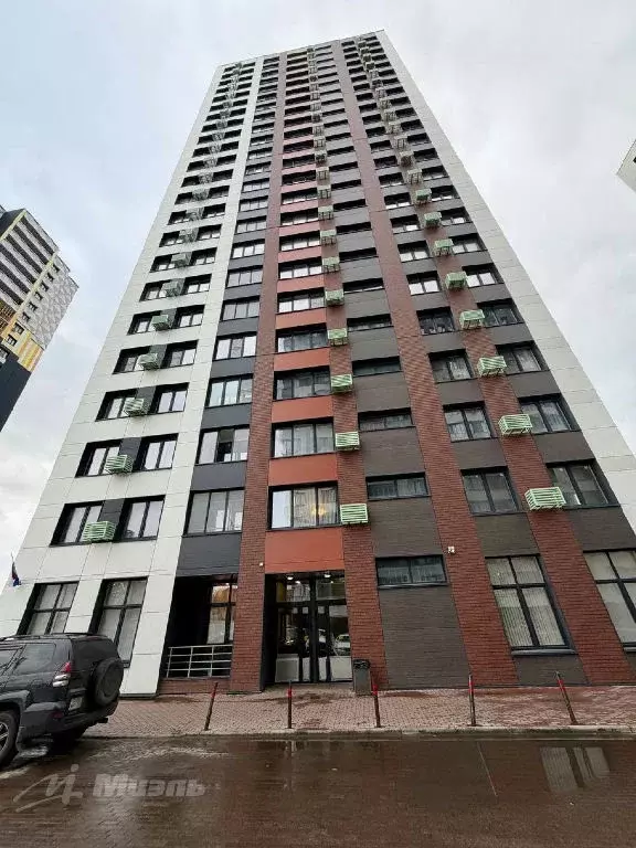 Продается 3-комнатная квартира - Фото 1