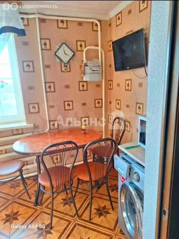 4-комнатная квартира: Усть-Лабинск, Коммунистическая улица, 19 (80 м) - Фото 2