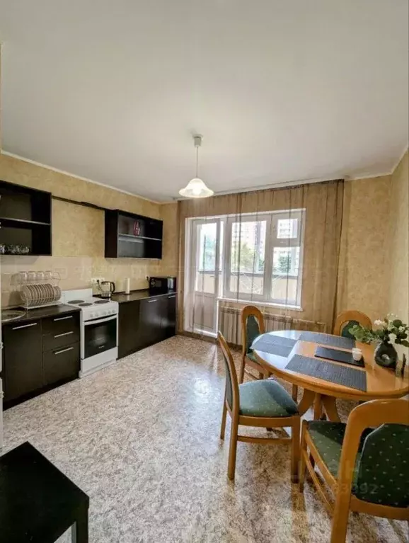 2-к кв. Татарстан, Казань ул. Хади Такташа, 119 (65.0 м) - Фото 0
