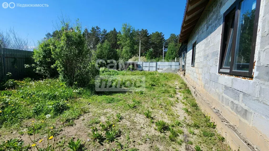 Дом в посёлок городского типа Белоярский, улица Тургенева, 3 (200 м) - Фото 1