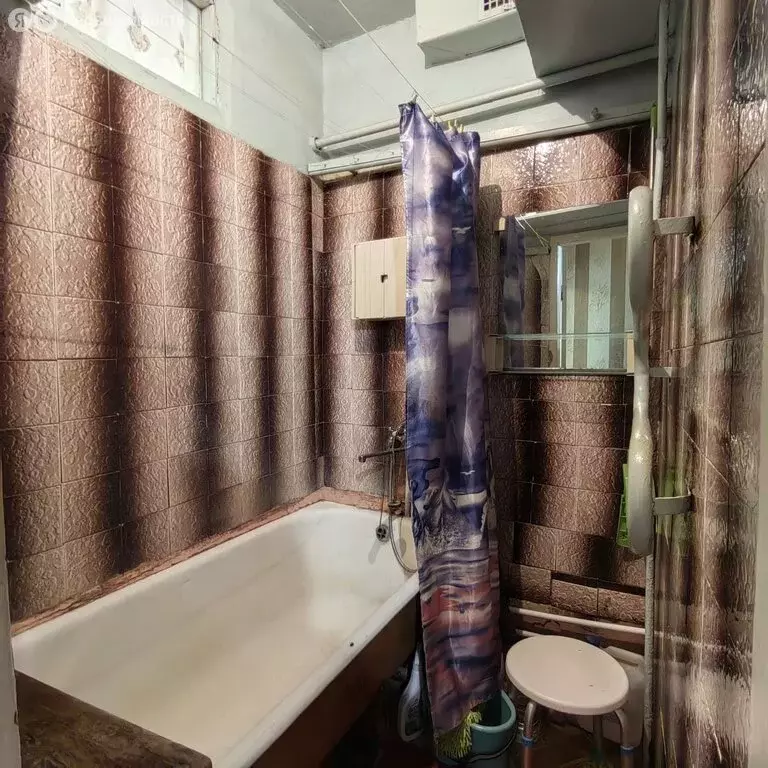 3-комнатная квартира: Навля, улица Генерала Петренко, 2 (49 м) - Фото 1