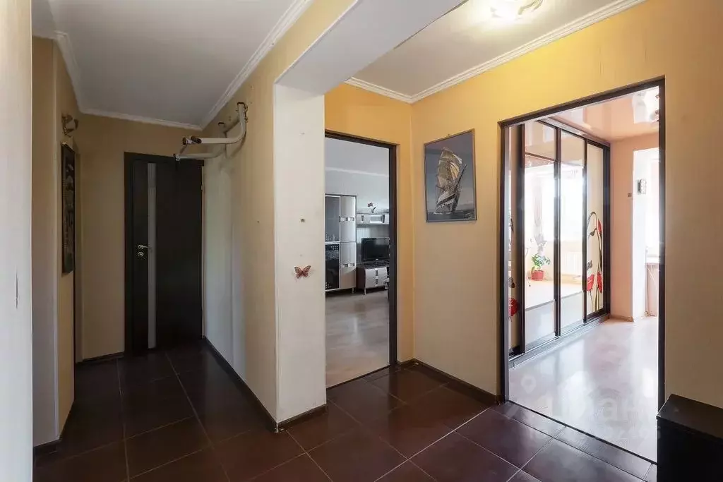 3-к кв. Крым, Симферополь ул. Дзюбанова, 25 (75.0 м) - Фото 2