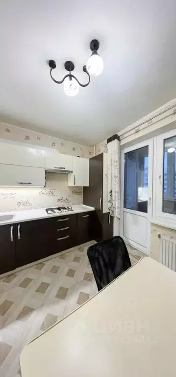 2-к кв. Белгородская область, Белгород ул. Есенина, 54 (50.2 м) - Фото 1