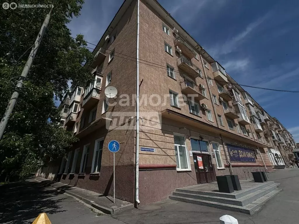 2-комнатная квартира: Омск, Ленинградская площадь, 1 (40.8 м) - Фото 2
