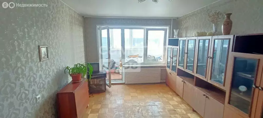 3-комнатная квартира: Ижевск, улица 40 лет Победы, 72 (64.7 м) - Фото 1