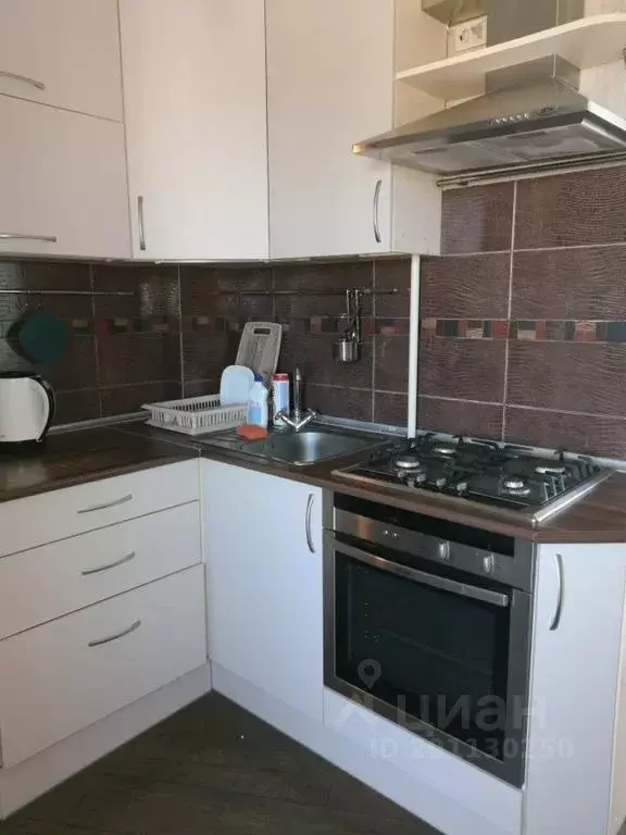 1-к кв. Вологодская область, Череповец просп. Победы, 72 (38.0 м) - Фото 1