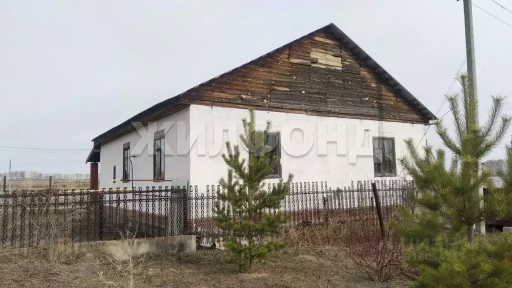Дом в Алтайский край, Барнаул городской округ, пос. Лесной ул. ... - Фото 0