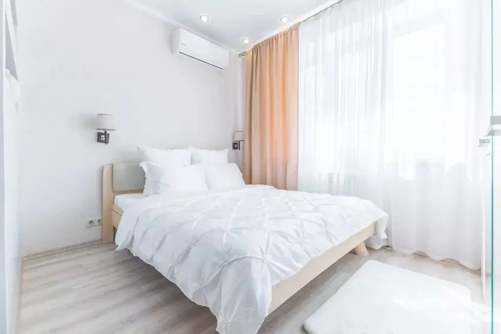 1-к кв. Татарстан, Казань ул. Баки Урманче, 1 (45.0 м) - Фото 1