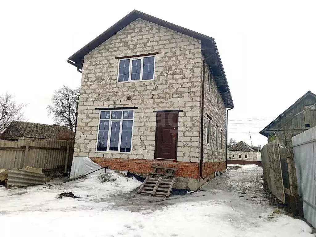 Дом в Белгородская область, Поселок Чернянка городское поселение, ... - Фото 1
