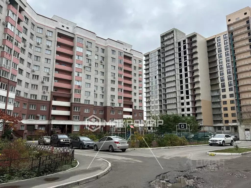 2-к кв. Брянская область, Брянск Московский мкр, 42/2 (69.8 м) - Фото 1