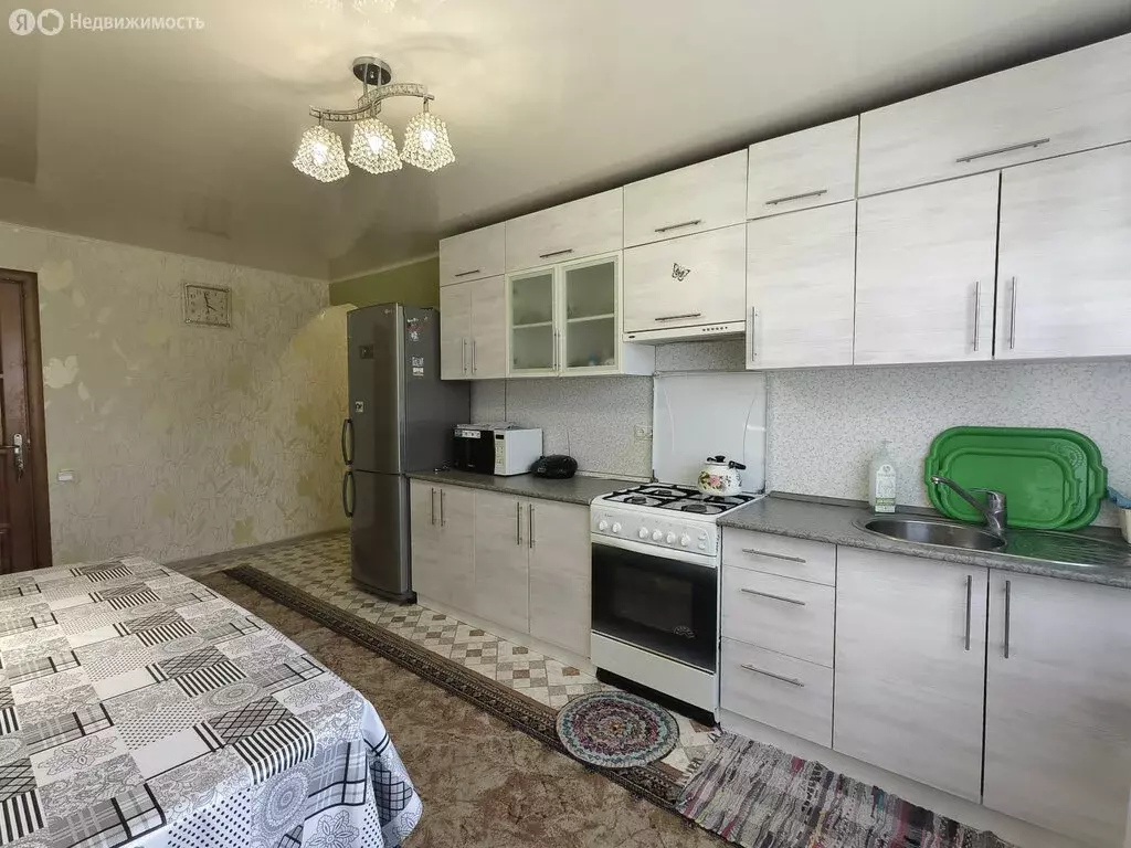 4-комнатная квартира: Сызрань, Механическая улица, 8 (78.6 м) - Фото 0