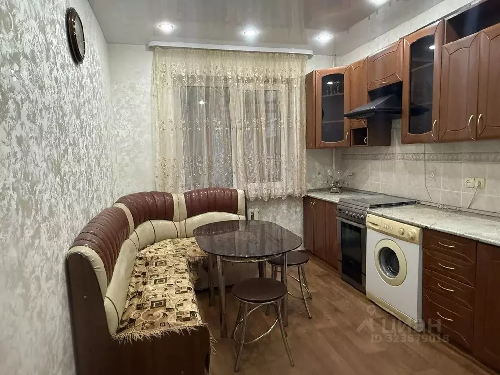 3-к кв. Саратовская область, Саратов ул. 3-я Степная, 8а (68.0 м) - Фото 1