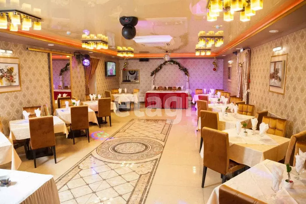 Помещение свободного назначения в Тюменская область, Тюмень ул. ... - Фото 2