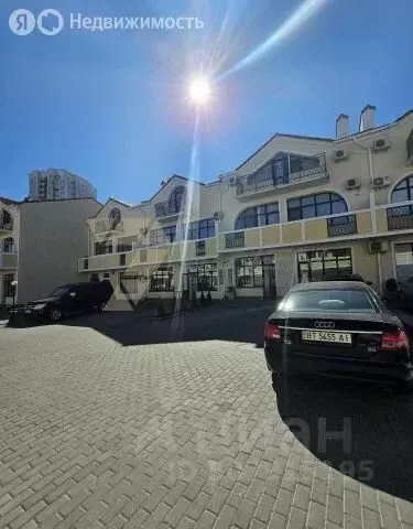 3-комнатная квартира: Севастополь, улица Степаняна, 10А (74 м) - Фото 0