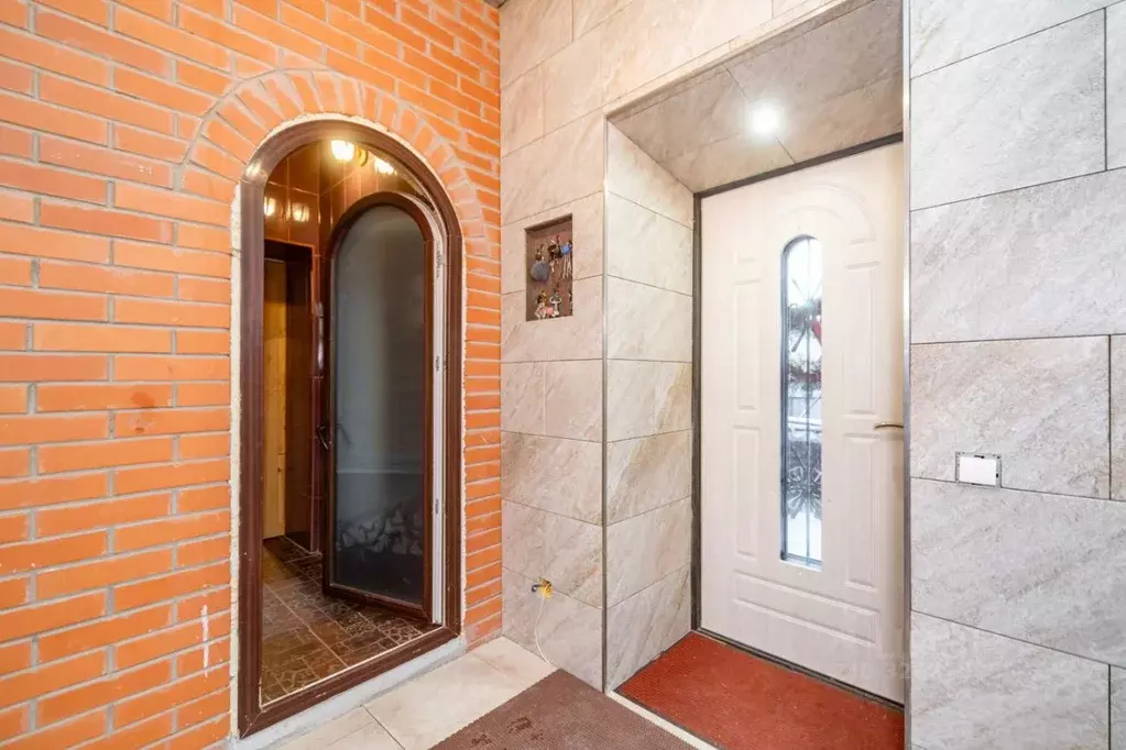 Дом в Карелия, Петрозаводск Бородинская ул., 12 (280 м) - Фото 2