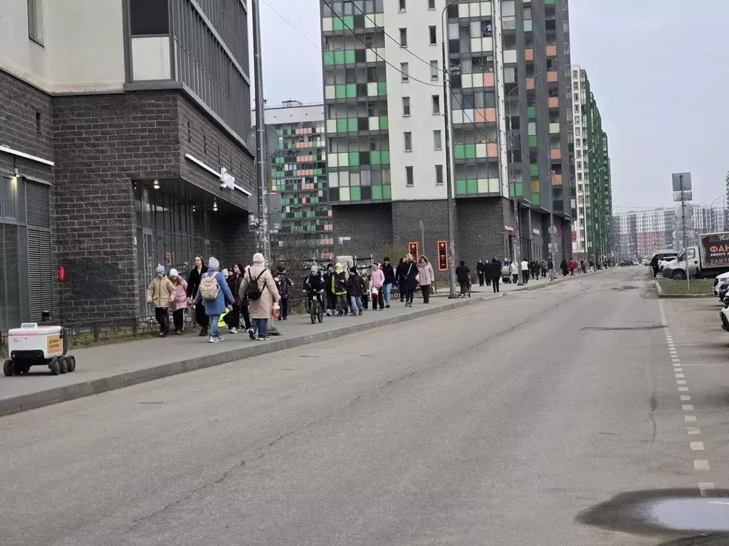 Помещение свободного назначения в Ленинградская область, Мурино ... - Фото 1