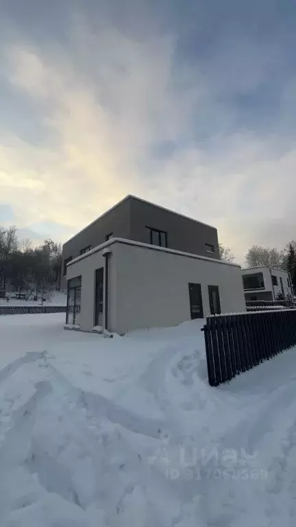 Дом в Ленинградская область, Всеволожский район, Бугровское городское ... - Фото 2