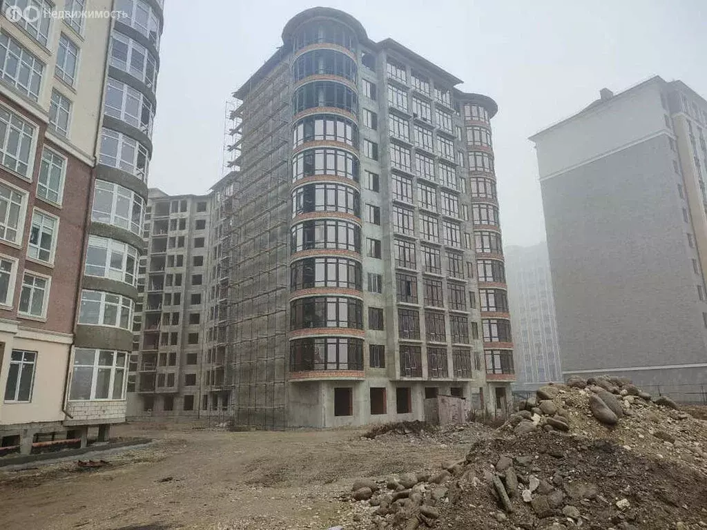 2-комнатная квартира: Нальчик, улица Тлостанова, 5 (74 м) - Фото 1