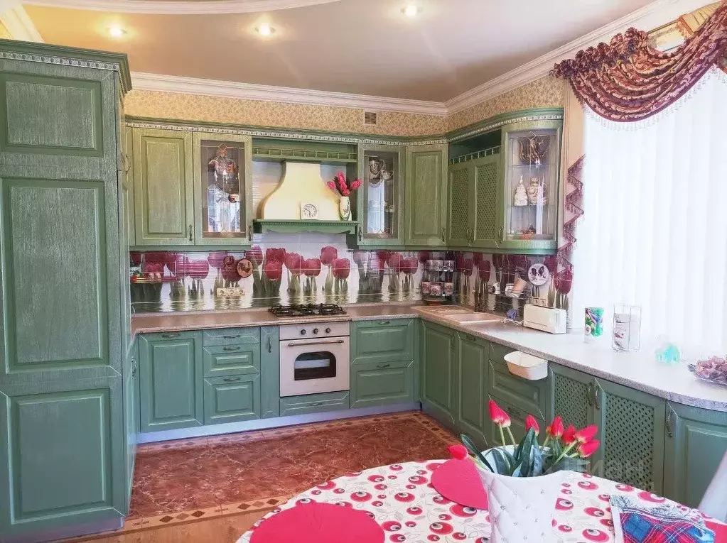 Дом в Крым, Феодосия ул. Революционная (210 м) - Фото 1