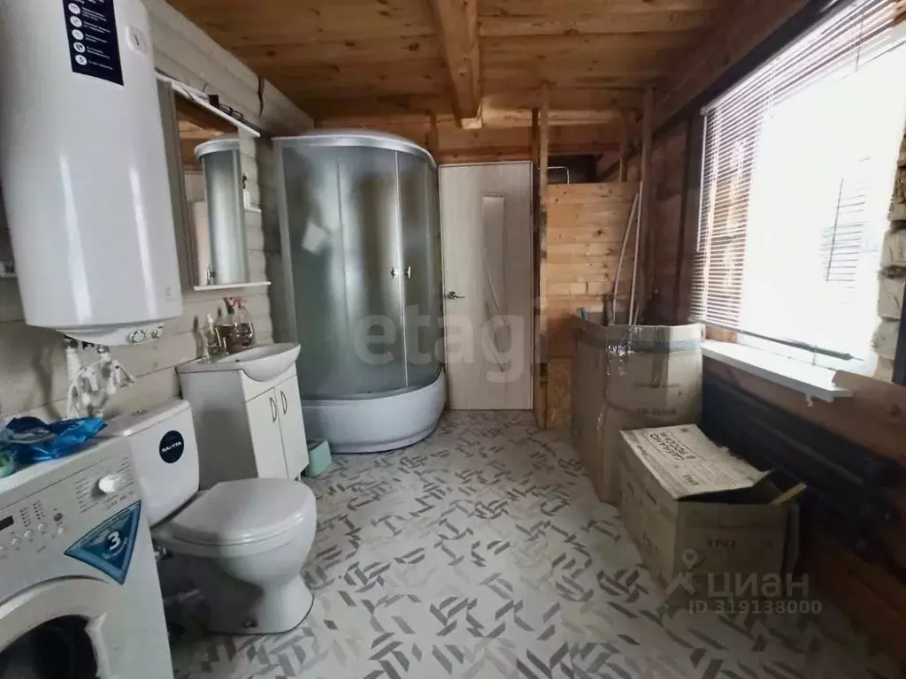 Дом в Башкортостан, Ишимбайский район, Арметовский сельсовет, д. ... - Фото 1