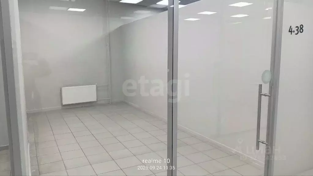 Офис в Пермский край, Пермь ул. Революции, 60/1 (18 м) - Фото 1