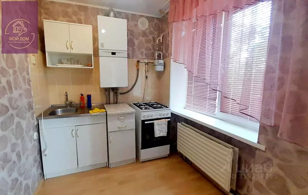 1-к кв. Крым, Сакский район, с. Штормовое ул. Ленина, 11 (28.5 м) - Фото 0