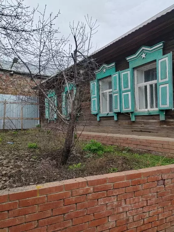 Дом в Саратовская область, Саратов ул. Имени В.П. Чкалова, 38 (70 м) - Фото 1