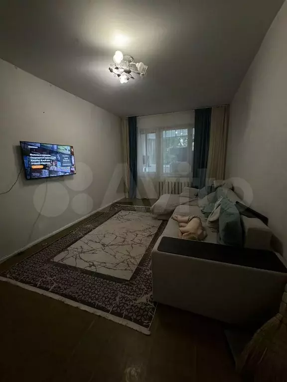 2-к. квартира, 70 м, 2/9 эт. - Фото 1
