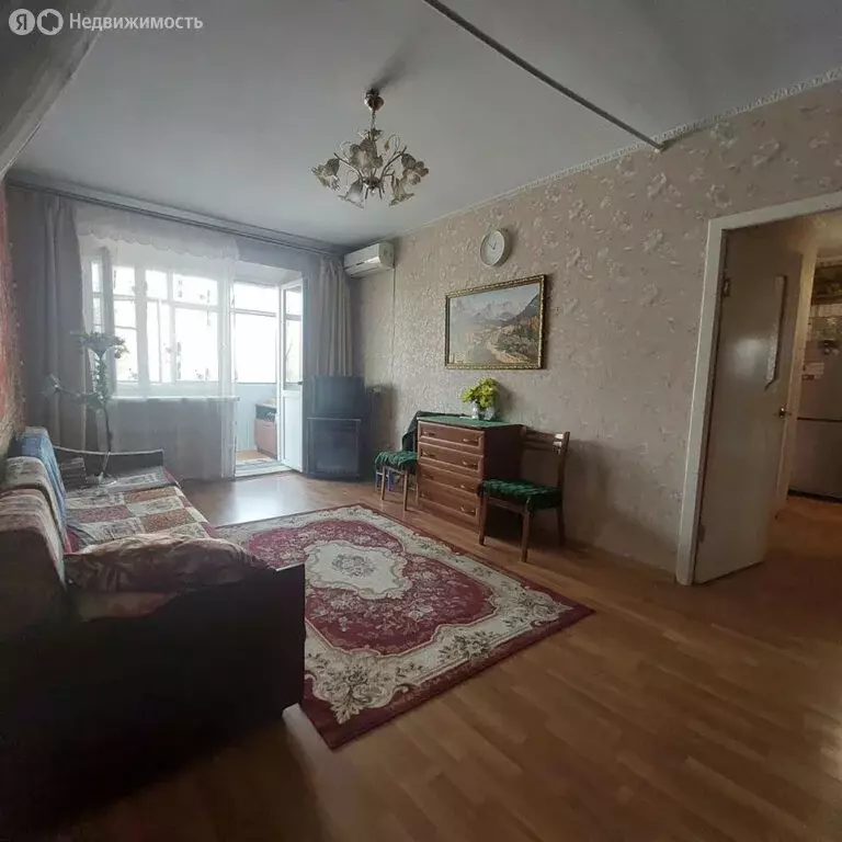 3-комнатная квартира: Ростов-на-Дону, Казахская улица, 65А (56 м) - Фото 0