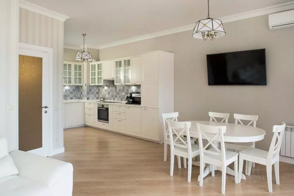 2-к кв. Краснодарский край, Сочи Светлана мкр, просп. Пушкина, 6 (80.0 ... - Фото 2