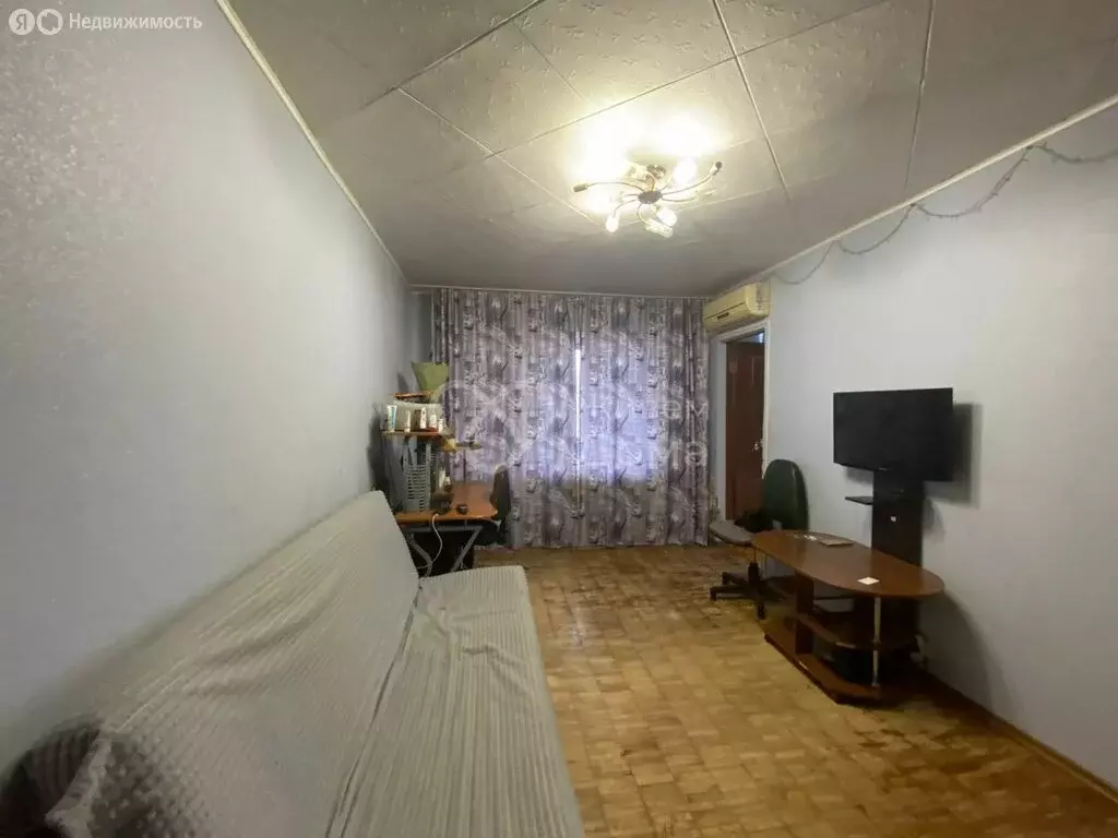 3-комнатная квартира: Волгоград, улица 50-летия ВЛКСМ, 4 (47.8 м) - Фото 1