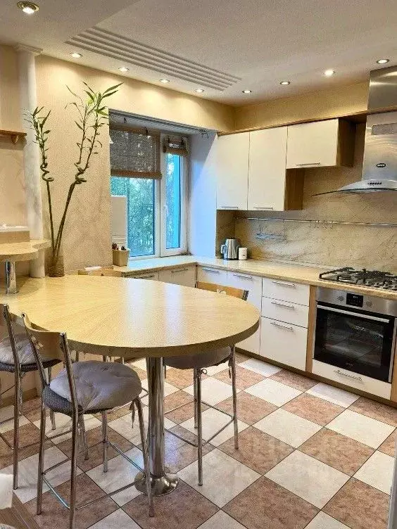 3-к кв. Мурманская область, Мурманск ул. Челюскинцев, 30А (70.0 м) - Фото 0