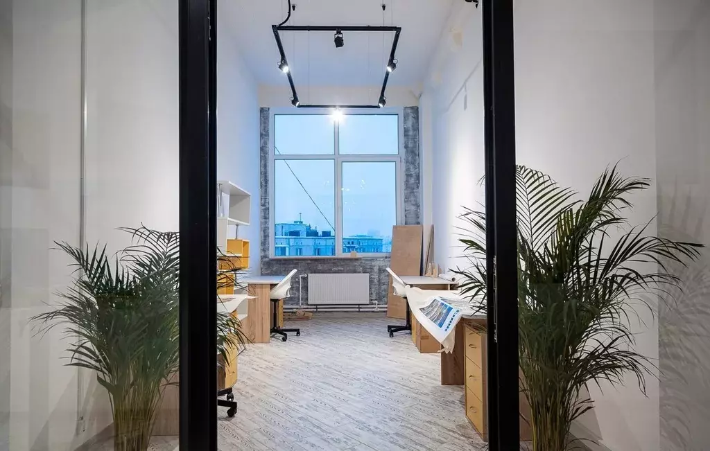 Офис в Санкт-Петербург Загребский бул., 33К2 (20 м) - Фото 2