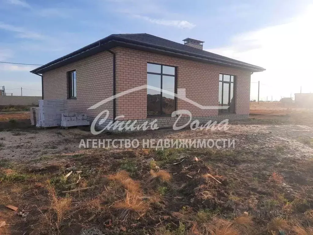 Дом в Волгоградская область, Волгоград ул. Плетеная (106 м) - Фото 0