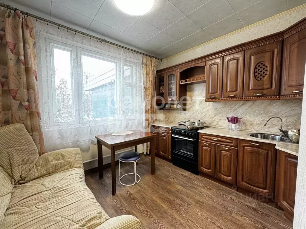 2-к кв. Ханты-Мансийский АО, Нижневартовск Интернациональная ул., 19 ... - Фото 0