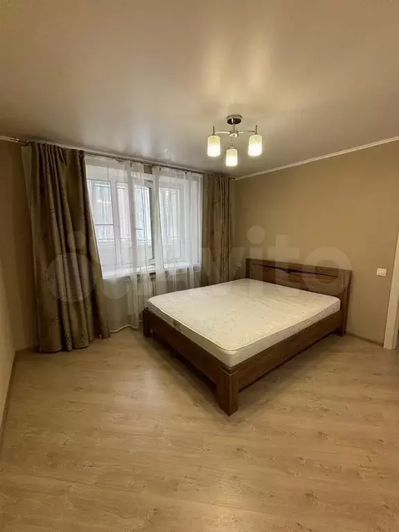 2-к. квартира, 72 м, 1/9 эт. - Фото 0