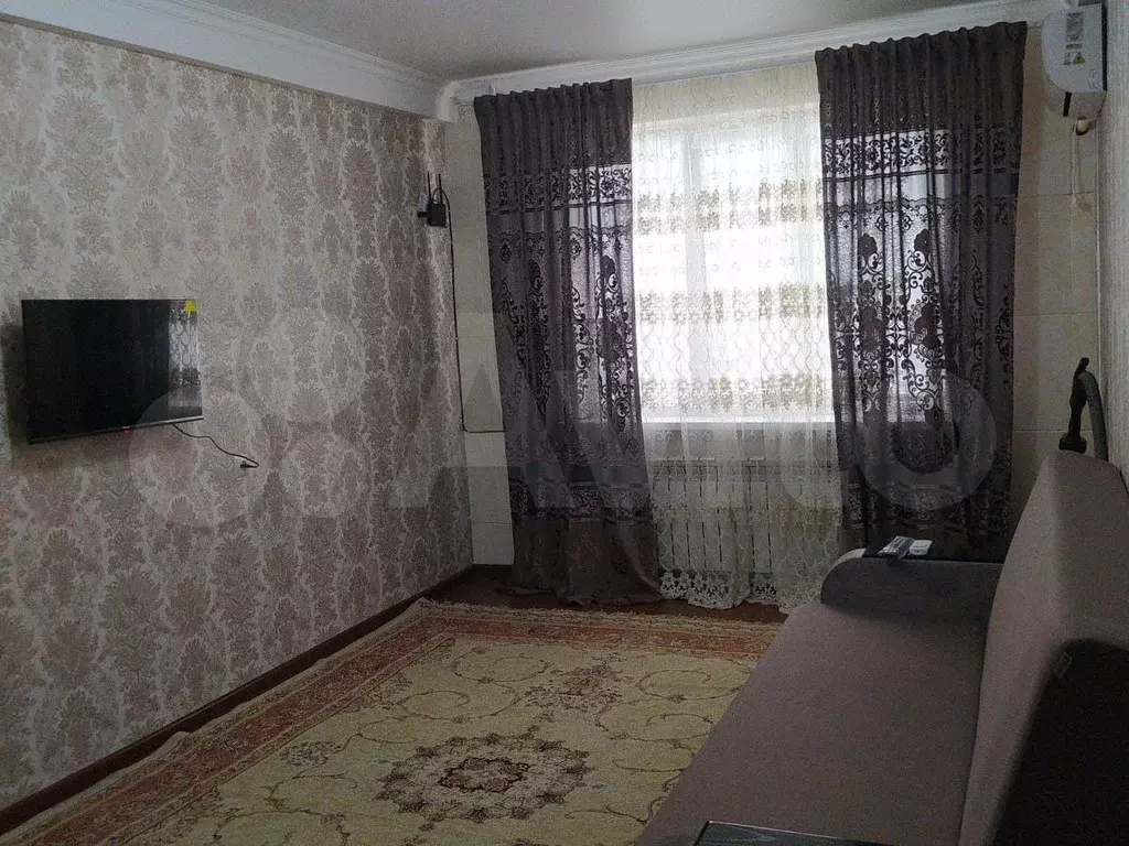 1-к. квартира, 42 м, 1/5 эт. - Фото 0