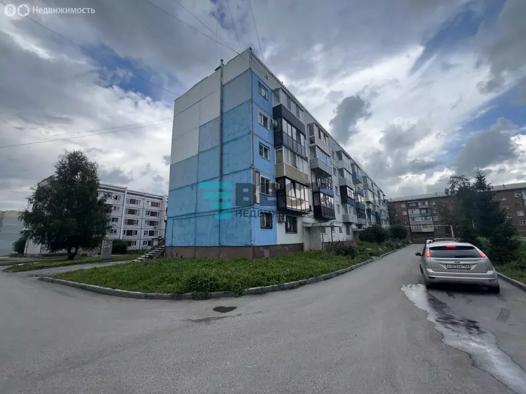 2-комнатная квартира: Полысаево, Республиканская улица, 6 (52.2 м) - Фото 0