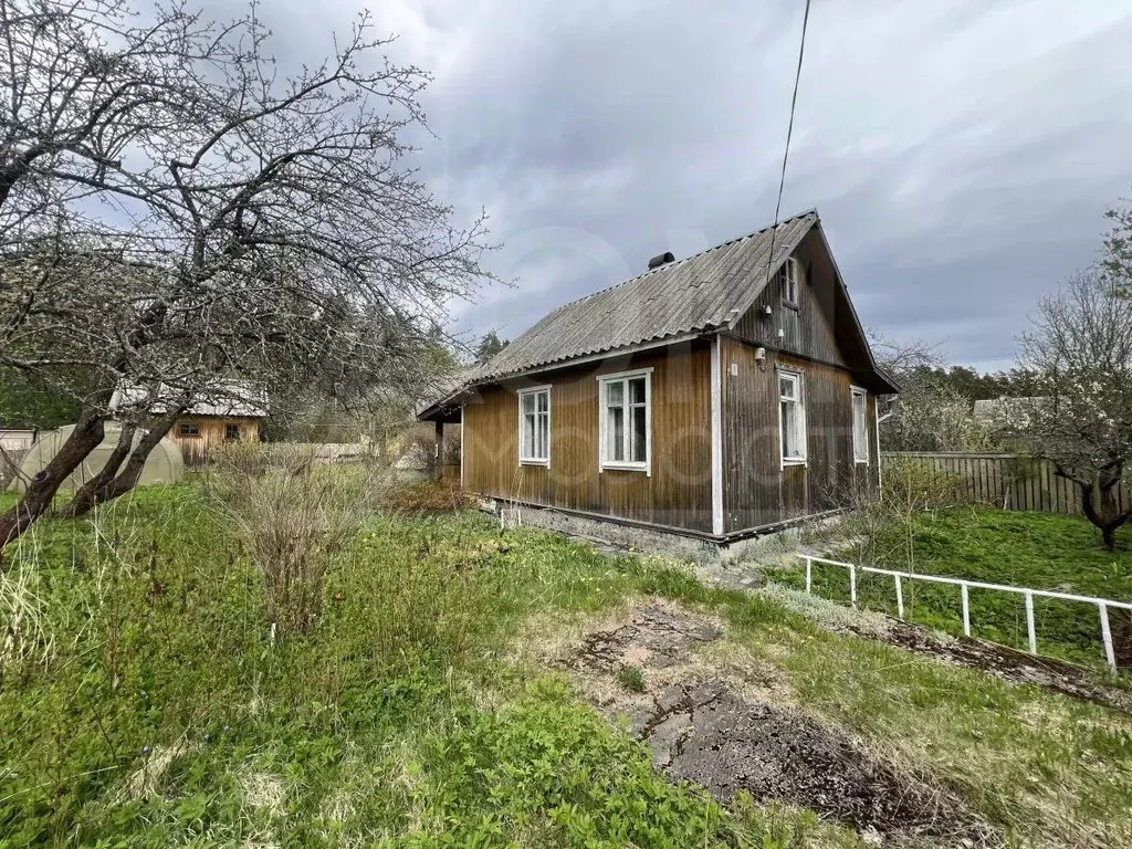 Дом в Ленинградская область, Приозерское городское поселение, Заречный ... - Фото 0