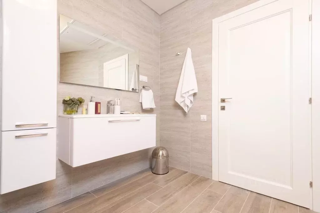 1-к кв. Свердловская область, Екатеринбург ул. Бориса Ельцина, 6 (72.9 ... - Фото 2