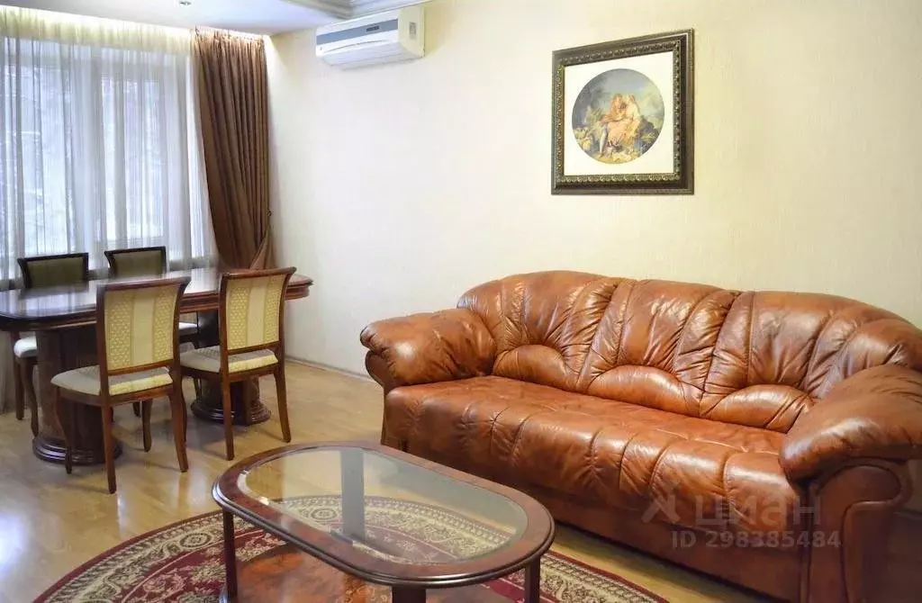 Комната Удмуртия, Ижевск ул. 9 Января, 223 (10.0 м) - Фото 1