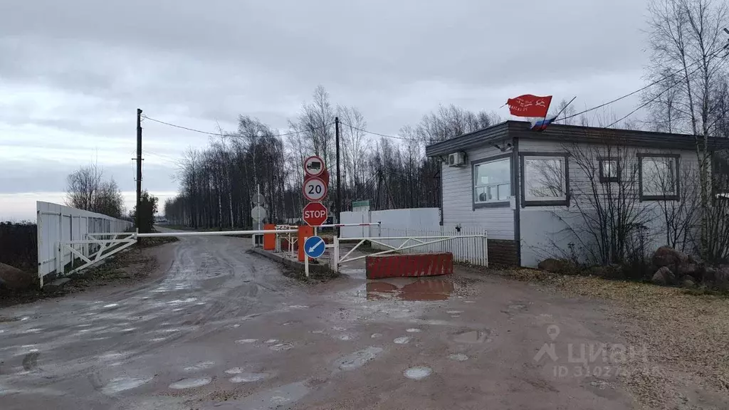 Дом в Ленинградская область, Гатчинский район, д. Пудомяги, Графская ... - Фото 0