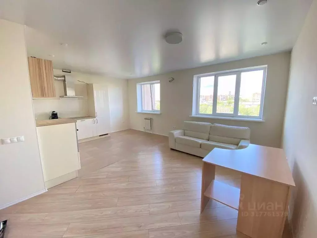 3-к кв. Самарская область, Самара просп. Карла Маркса, 4Б (82.4 м) - Фото 1