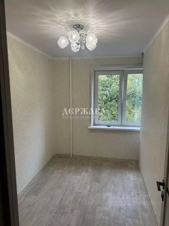 1-к кв. Белгородская область, Старый Оскол Макаренко мкр, 33А (37.0 м) - Фото 1