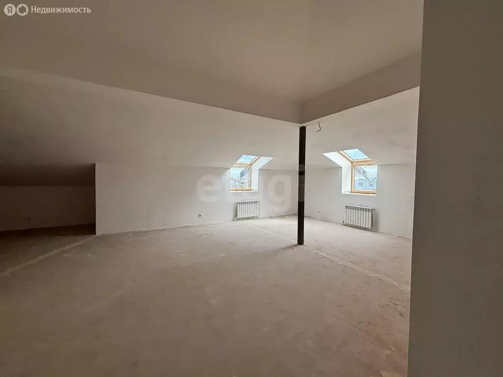 2-комнатная квартира: Псков, Петровская улица, 4Б (136.5 м) - Фото 2