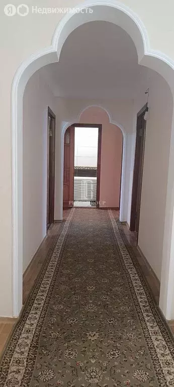 4-комнатная квартира: Махачкала, проспект Али-Гаджи Акушинского, 182 ... - Фото 2