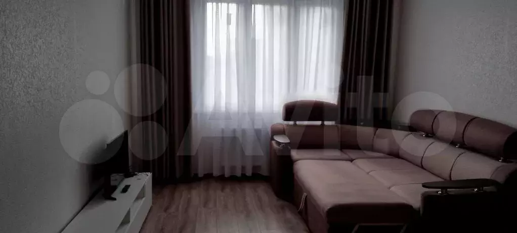 1-к. квартира, 42 м, 11/17 эт. - Фото 0